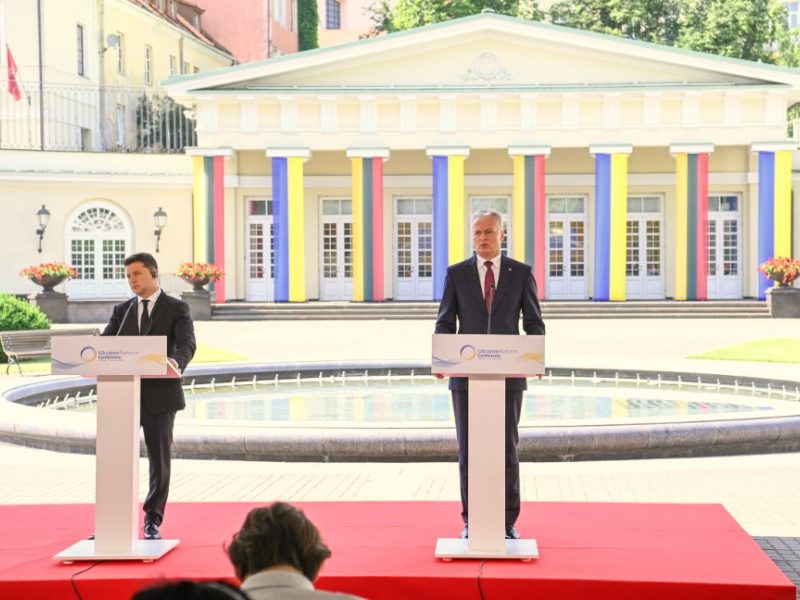 V. Zelenskis: svarbu, kad Ukraina neprarastų tikėjimo, jog gali tapti ES ir NATO nare