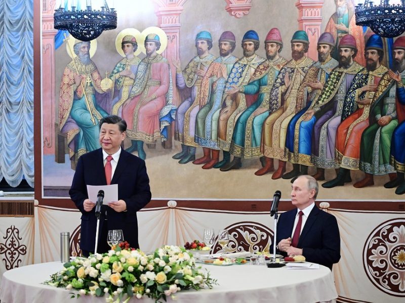 Kinijos lyderis po susitikimo su V. Putinu išvyko iš Maskvos