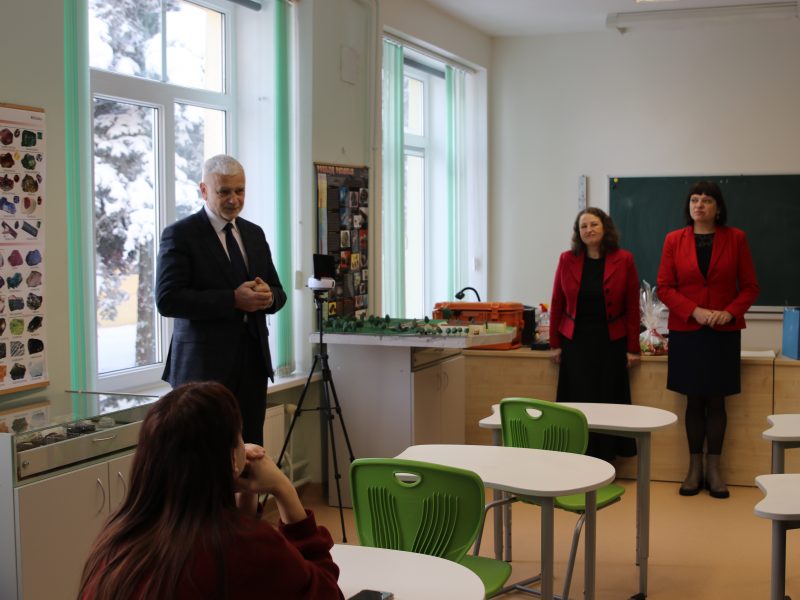 Mokinių rankose pražydo gražios iniciatyvos