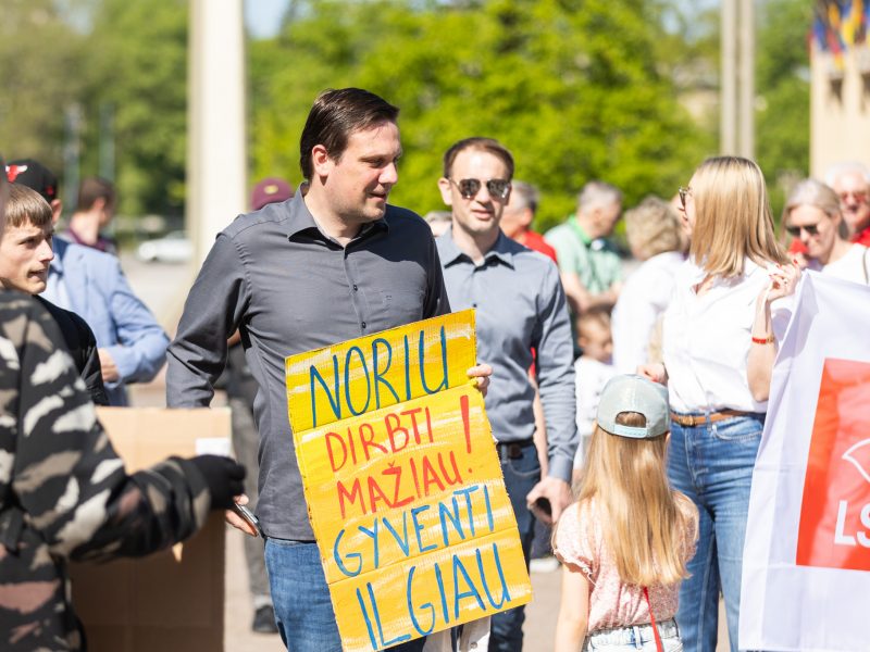 Profesinių sąjungų eitynės ir protestas Gegužės 1-osios proga