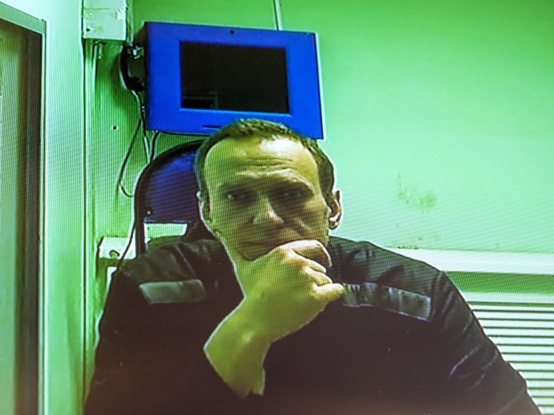 Keli šimtai Rusijos medikų reiškia susirūpinimą dėl kalinamo A. Navalno sveikatos