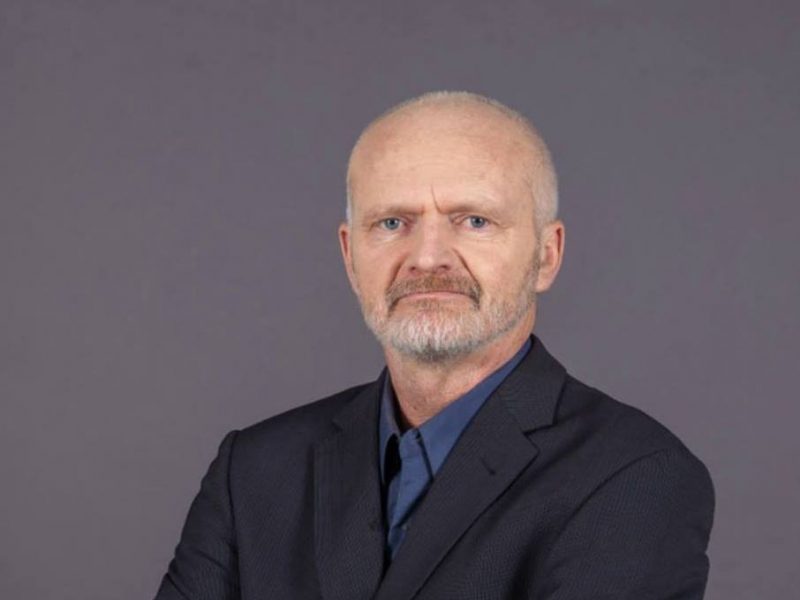 Buvęs pretendentas į prezidentus nuteistas dėl smurto prieš mediką ir pareigūnus