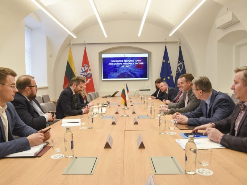 Čekijos ir Lietuvos atstovai aptarė kibernetinio saugumo politikos prioritetus