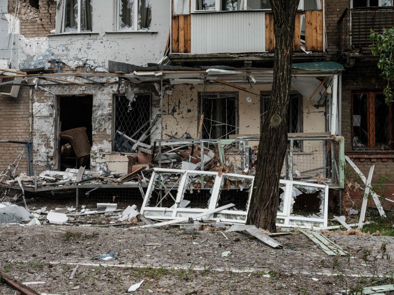 Gubernatorius: per Rusijos apšaudymą Severodonecke žuvo mažiausiai 12 žmonių