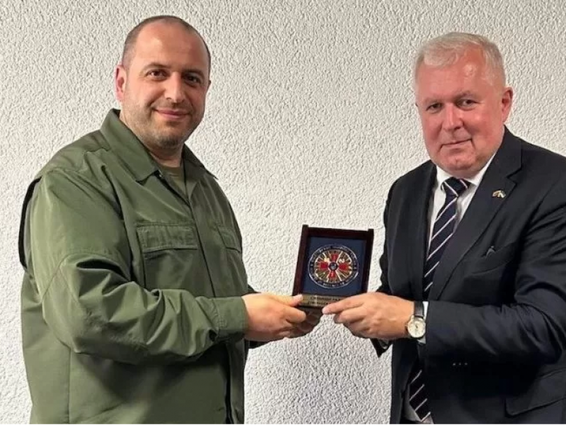 A. Anušauskas su naujuoju Ukrainos gynybos ministru aptarė Lietuvos paramą