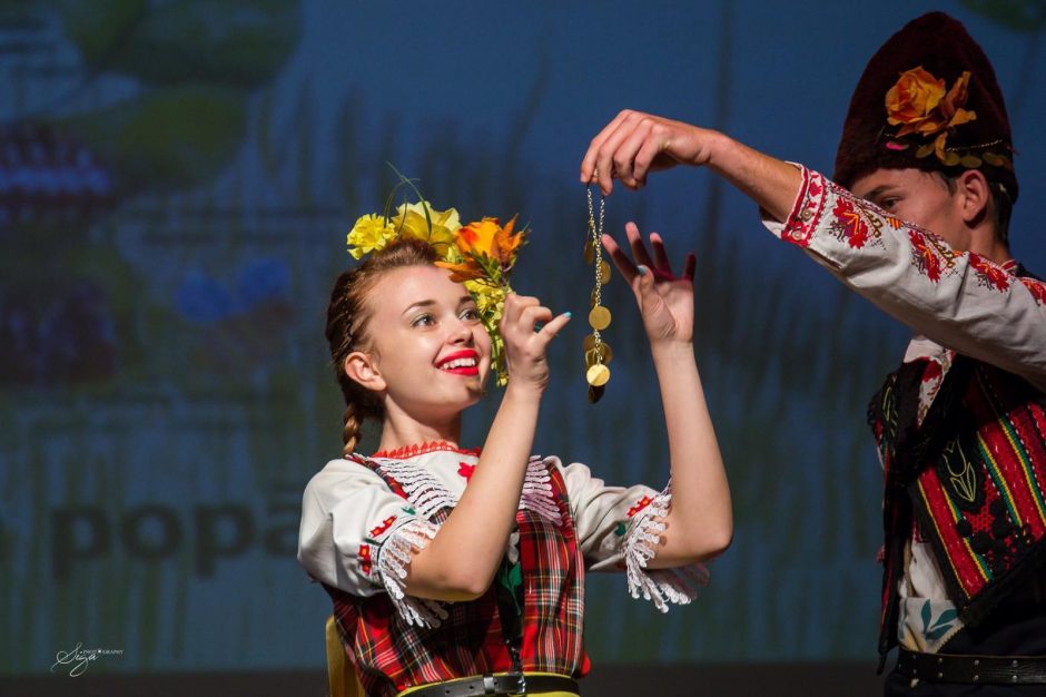 Folkloro festivalis „Aš pasiejau vėina popā“ džiugino gausiu derliumi