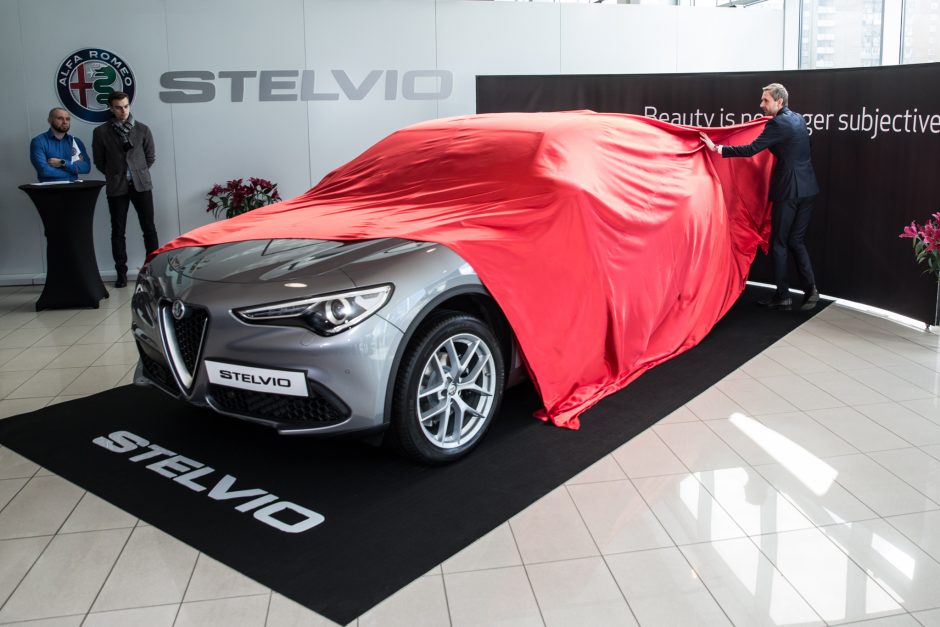 Pirmasis „Alfa Romeo“ visureigis „Stelvio“ – jau Lietuvoje