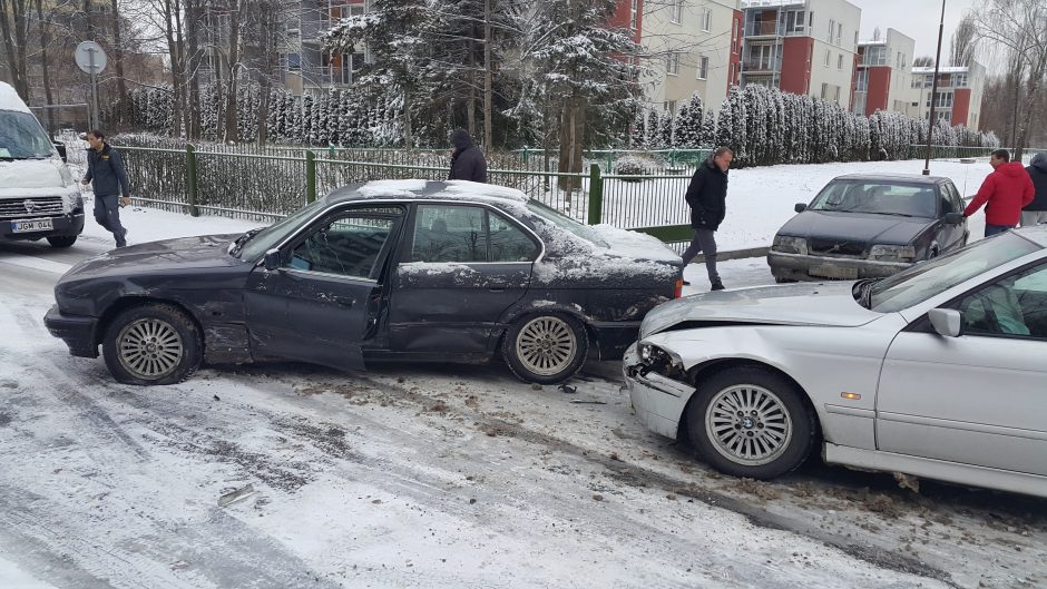 Kauniečio istorija: sumokėjo už draudimą, bet liko be automobilio ir pinigų