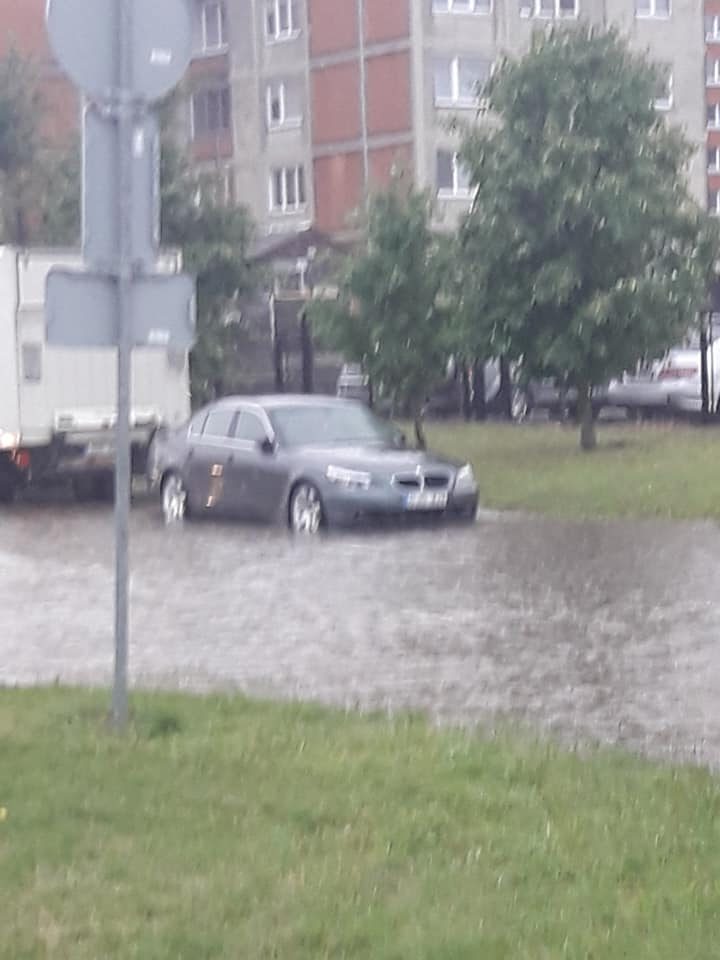 Liūtis nuplovė ne tik Kauną – skęsta Šiauliai ir Mažeikiai