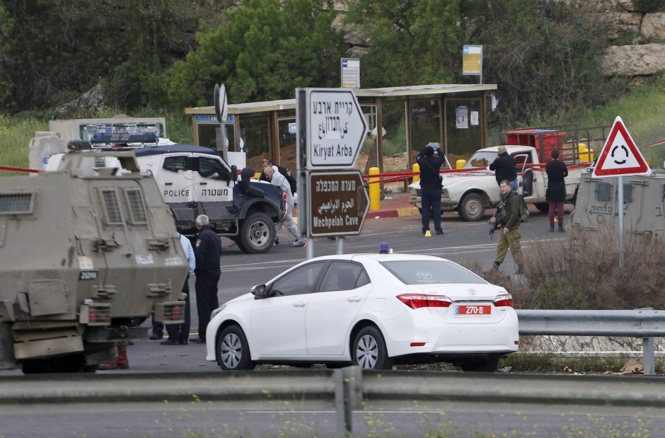 Vakarų Krante trys palestiniečiai atakavo izraeliečius