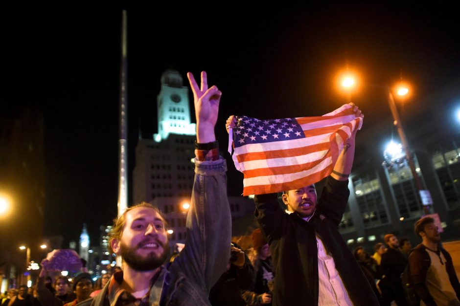 JAV ir toliau nerimsta protestai prieš D. Trumpą