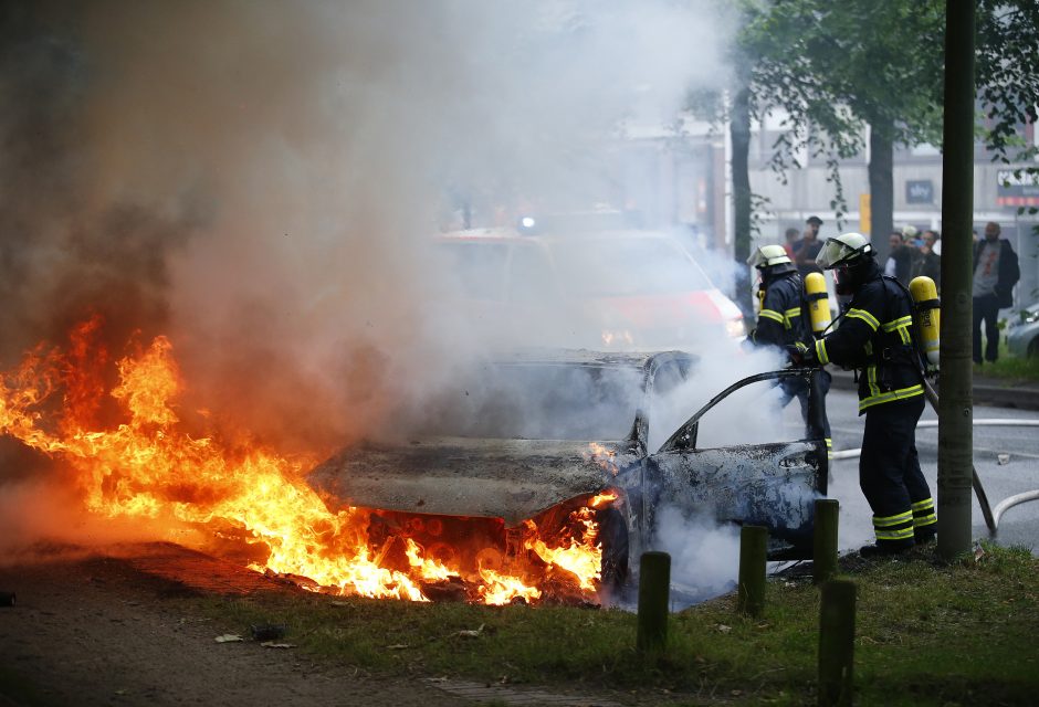 Prieš G-20 viršūnių susitikimą Hamburge įsiplieskė audringi protestai