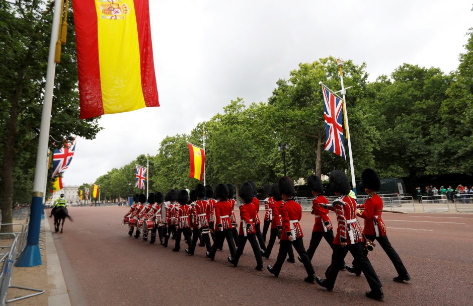 Ispanijos karališkoji pora atvyko į D. Britaniją