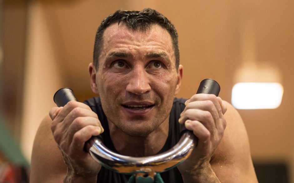 Ukrainos sunkiasvorių bokso žvaigždė V. Klyčko paskelbė baigiąs karjerą