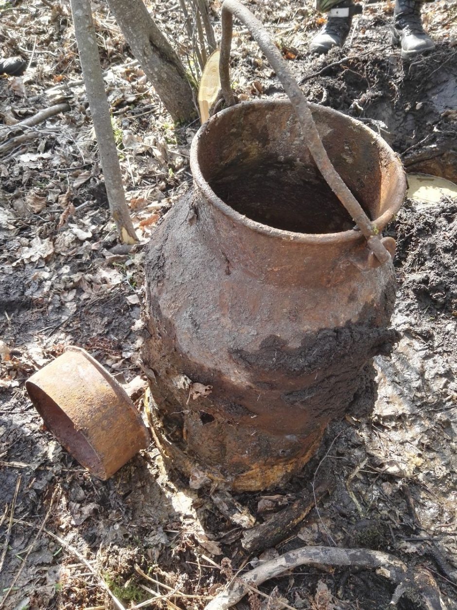 Paaiškėjo, kokie partizanų dokumentai aptikti Kauno rajone