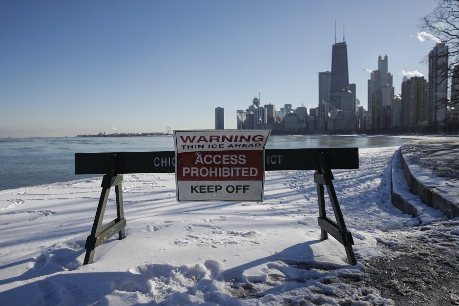 JAV užplūdus šalčio bangai, D. Trumpas toliau šaiposi iš klimato kaitos