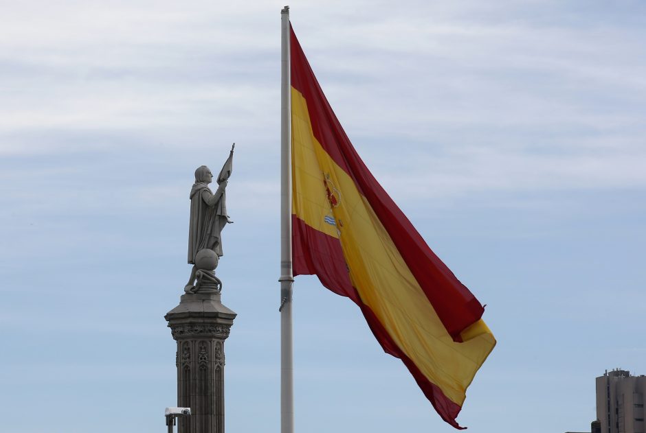 Ispanija pirmą kartą nuo krizės laikų kels algas valstybės tarnautojams
