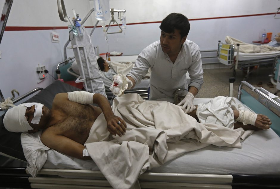 Afganistane pernai žuvo ar buvo sužeista daugiau kaip 11 tūkst. civilių gyventojų