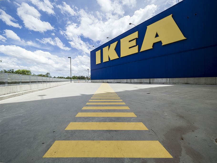 IKEA nutraukia legendinio savo katalogo leidimą