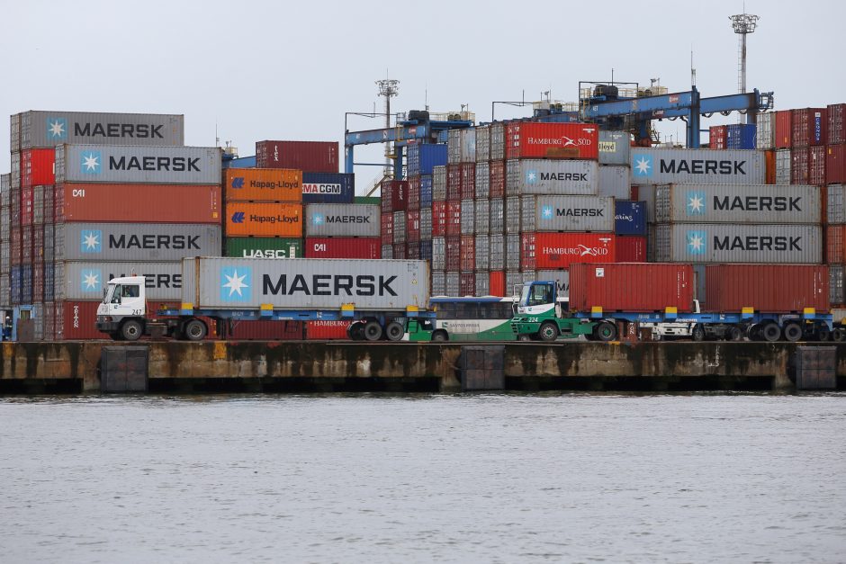 Laivybos milžinė „Maersk“ atleidžia 2 tūkst. darbuotojų