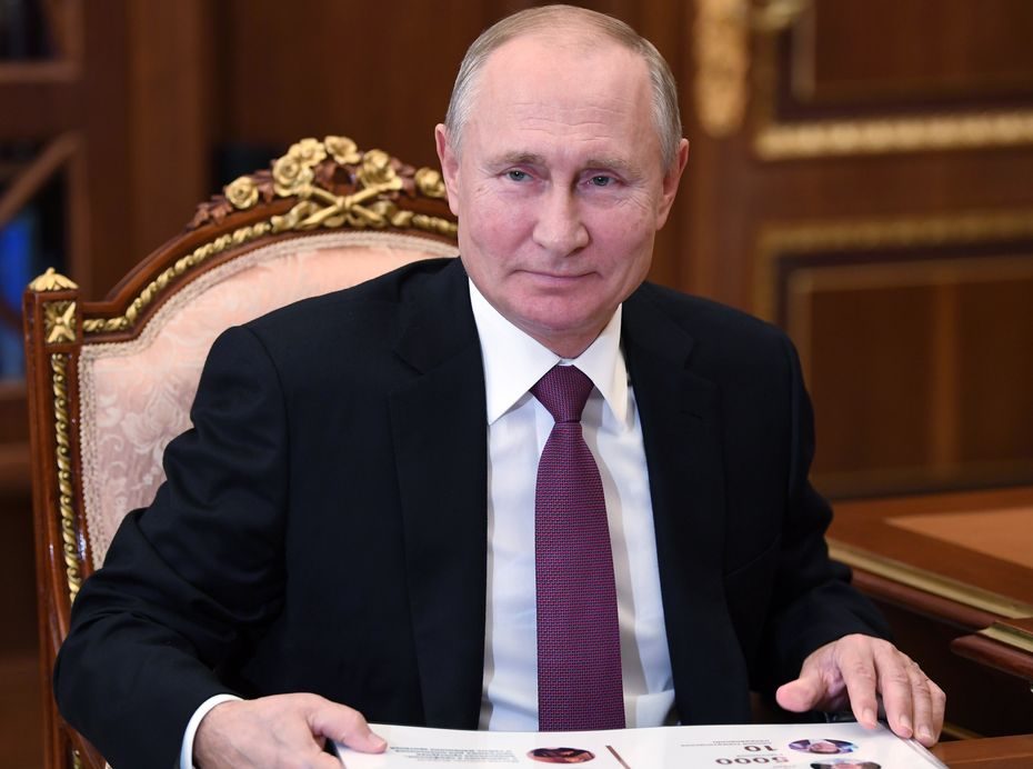 V. Putinas galiausiai pasveikino J. Bideną su pergale