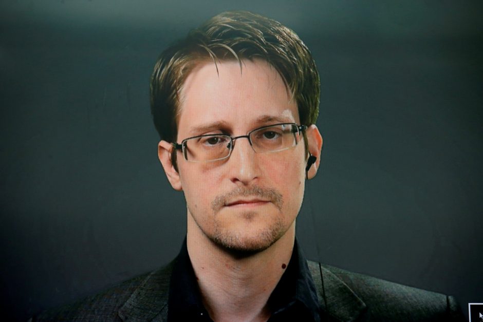 Rusija leido E. Snowdenui šalyje pasilikti tiek, kiek jis panorės