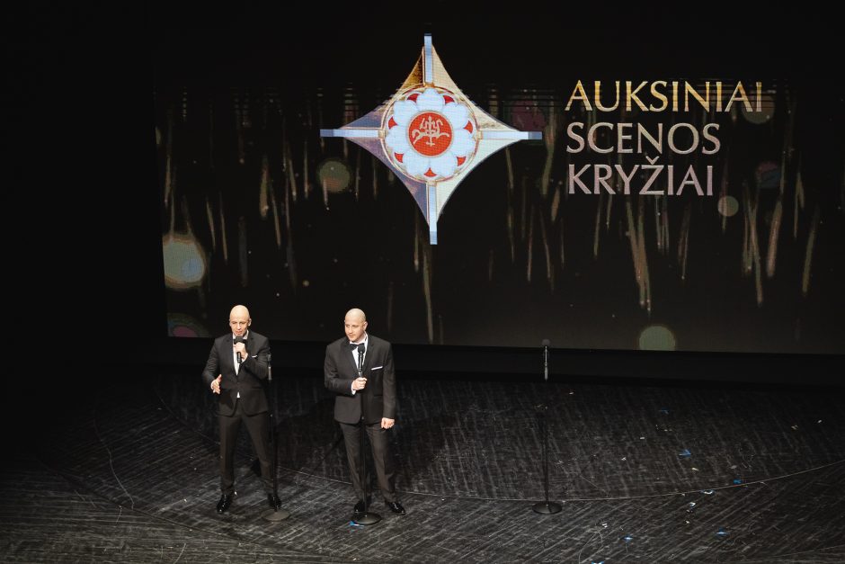 „Auksinių scenos kryžių“ ceremonijoje – spektaklio „Dėdė Vania“ kūrėjų triumfas