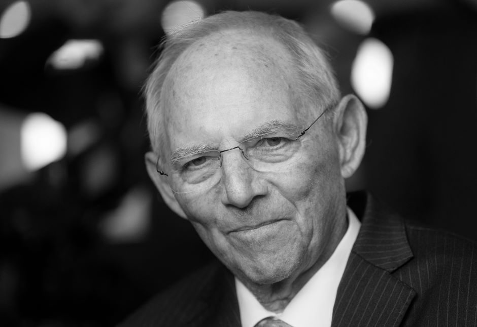 Mirė buvęs Vokietijos finansų ministras W. Schaeuble