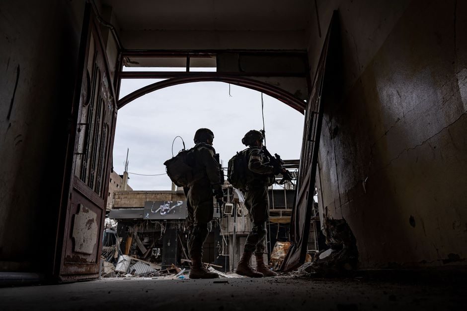 Izraelio šaltiniai: kariai šaudė į minią Gazos Ruože, manydami, kad ji kelia grėsmę