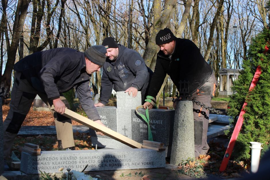 Jau stovi paminklas J. Budriui: žinoma ir iškilmingo atidengimo data