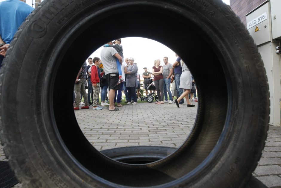 Šimkai kratosi padangų: siekia neleisti įkurti perdirbimo gamyklos