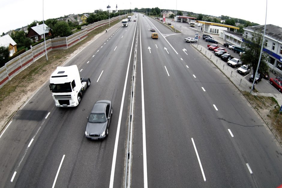 Vievio viaduko prieigose vėl bus leidžiamas eismas