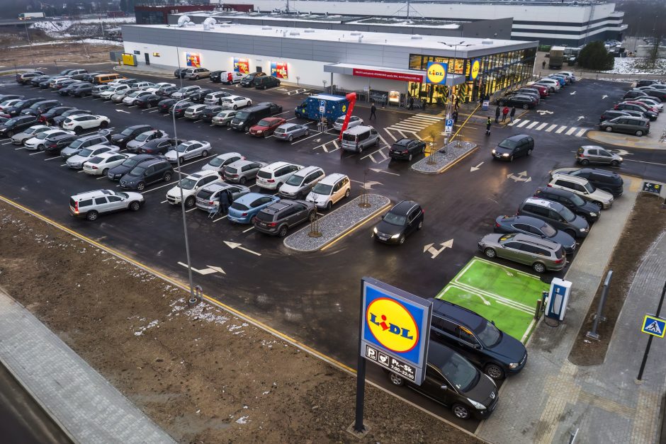 Kaune duris atvėrė nauja „Lidl“ parduotuvė