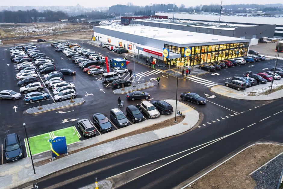 Kaune duris atvėrė nauja „Lidl“ parduotuvė