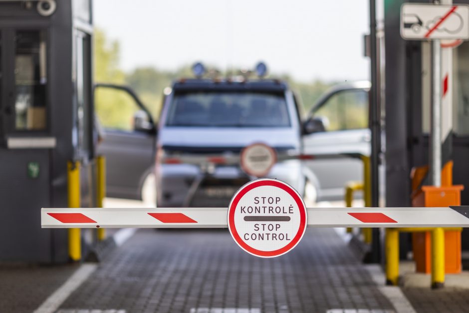 Pasieniečiai sulaikė baltarusį, vykusį autobusu su suklastotu dokumentu