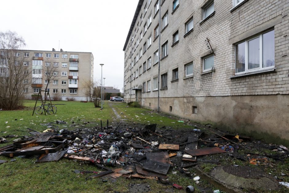 Klaipėdoje dėl gaisro bute evakuota 40 žmonių