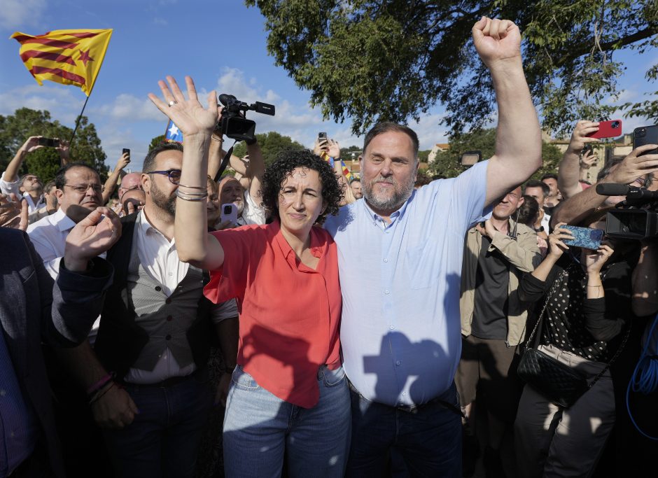 Į Ispaniją grįžo Katalonijos separatistų lyderė