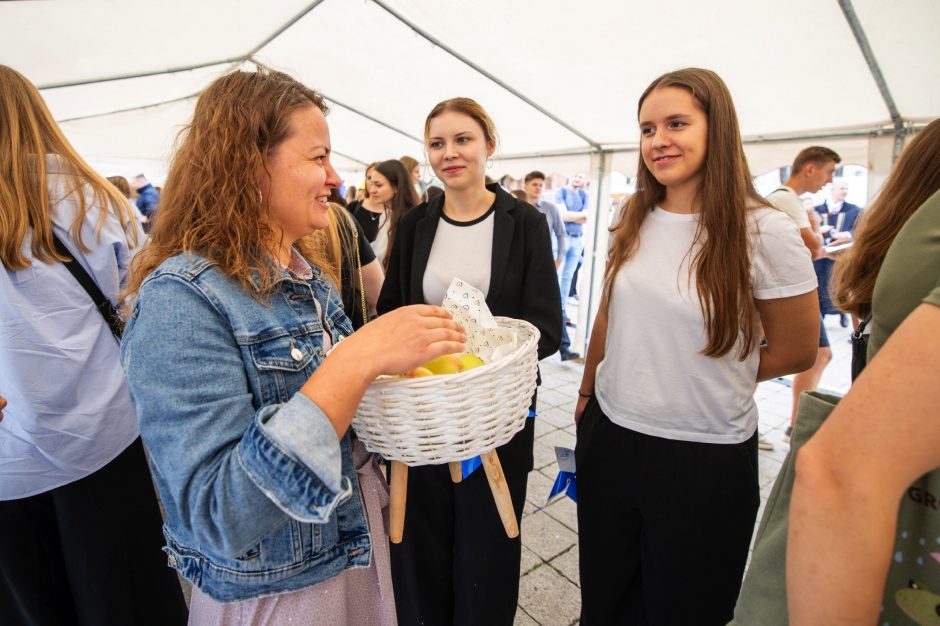 LSMU mokslo metų pradžios šventėje – neribotų galimybių ir bendruomeniškumo dvasia  