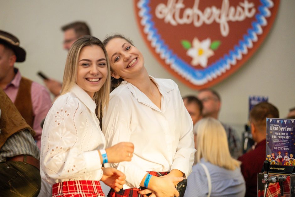 Praūžė „Volfas Engelman Oktoberfestas“: šventinis ritualas, bavariškos tradicijos ir princo vizitas