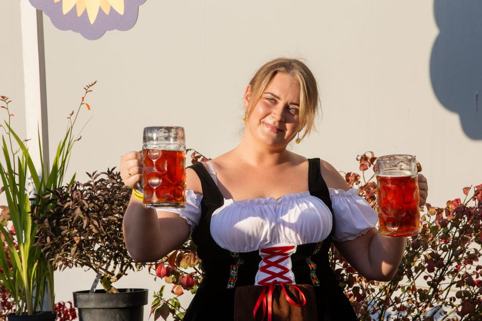 Praūžė „Volfas Engelman Oktoberfestas“: šventinis ritualas, bavariškos tradicijos ir princo vizitas