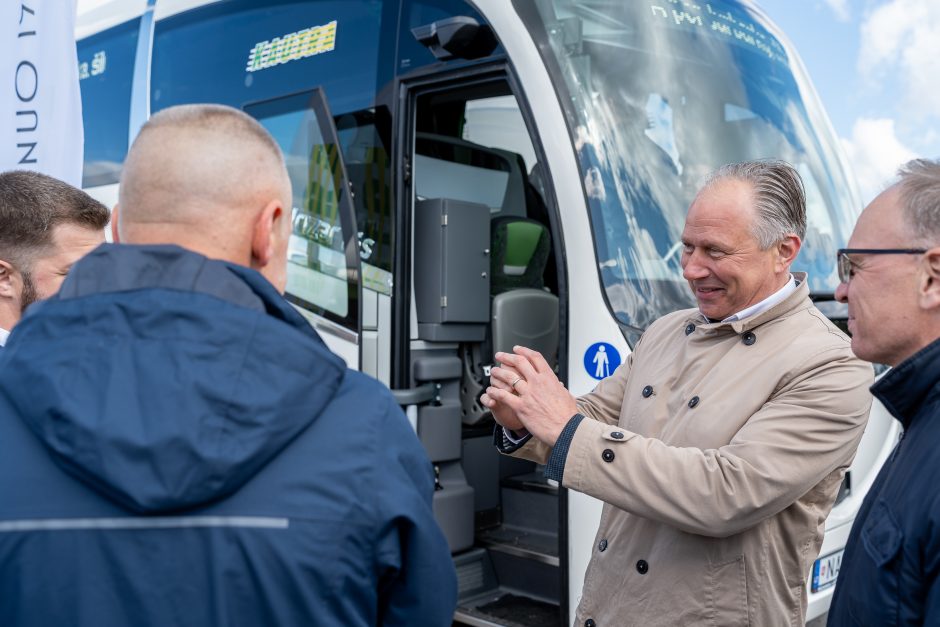 Autobuse – ir liftas, ir garsinė sistema