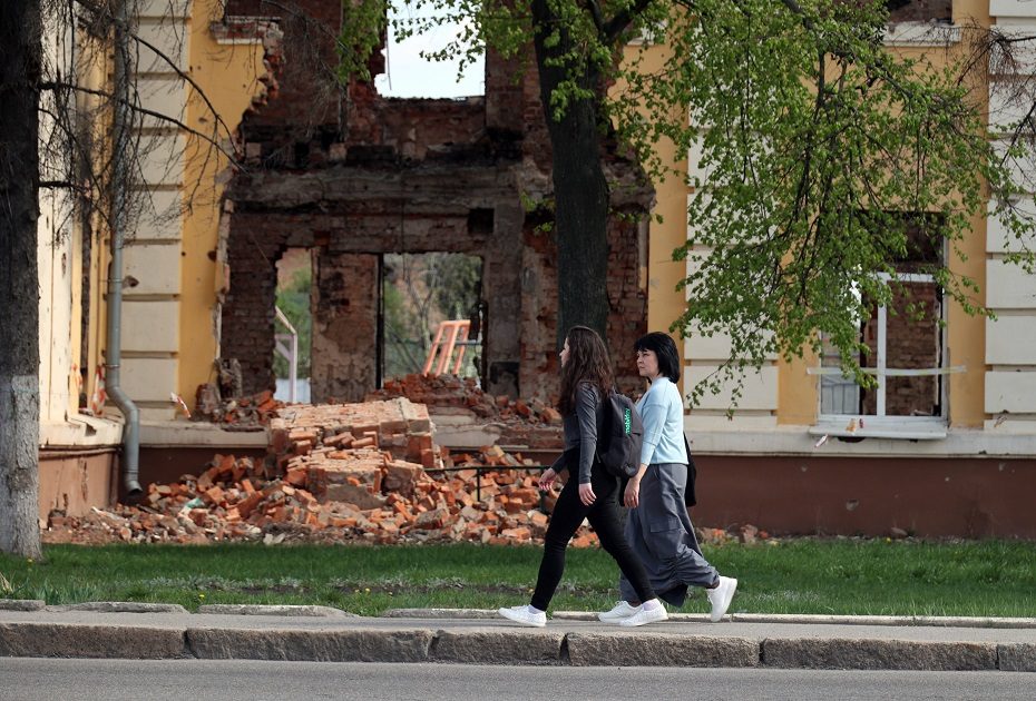 Lietuva prisidės prie mokyklos Ukrainoje atstatymo, reabilitacijos centrų tvarkymo