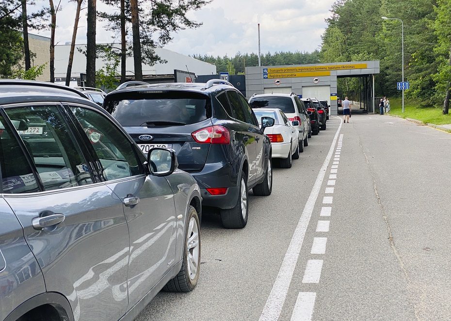 Naujų lengvųjų automobilių rugsėjį įregistruota 0,5 proc. mažiau