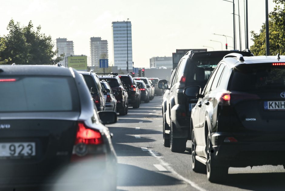 Įkurta tarptautinė asociacija, kovosianti už skaidresnę automobilių rinką