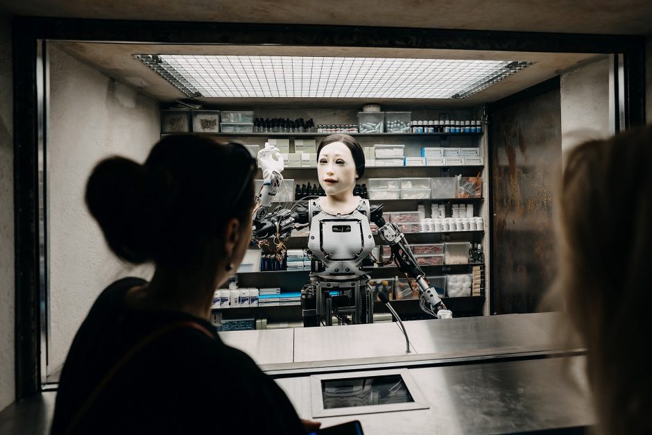 Dirbtinė laimė, arba Kaip kalbėti apie narkotikus mene