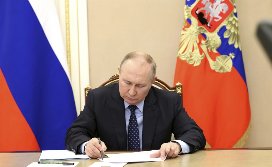 Kremlius: V. Putinas Teherane susitiks su Irano ir Turkijos prezidentais