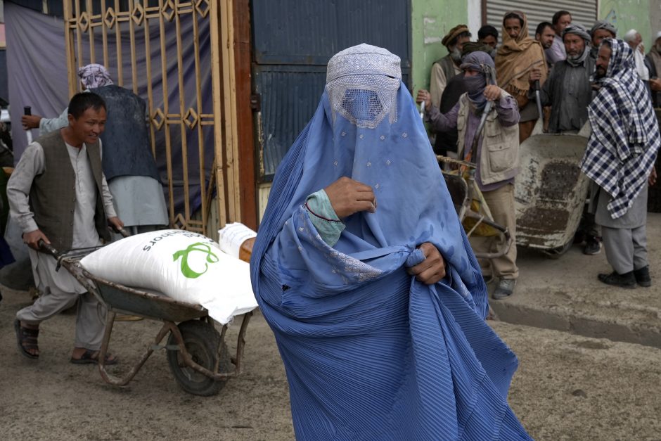 Afganistano moterų teisių aktyvistės: talibai tebėra neteisėti šalies vadovai