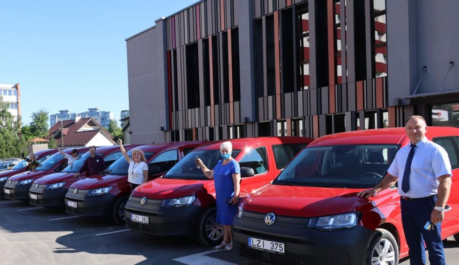 Geresniam Kauno seniūnijų darbui – šeši nauji automobiliai