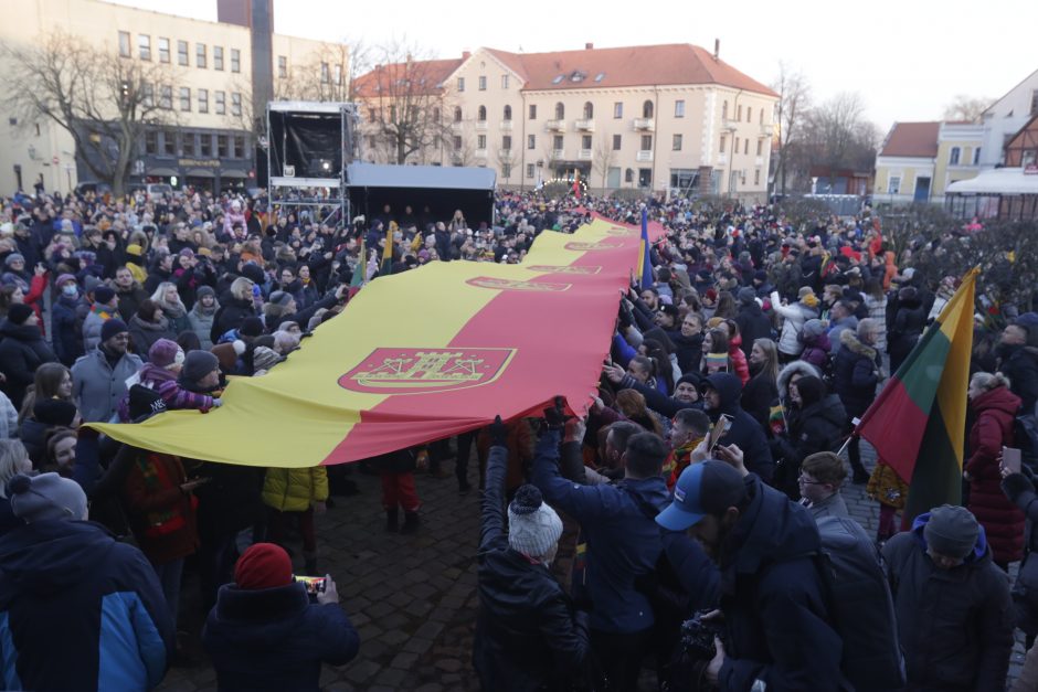 Eitynės su rekordine vėliava