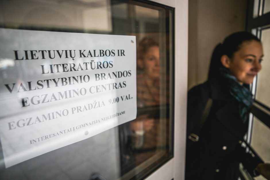 Po lietuvių kalbos egzamino – pirmieji mokytojo įspūdžiai: rezultatai bus prasti